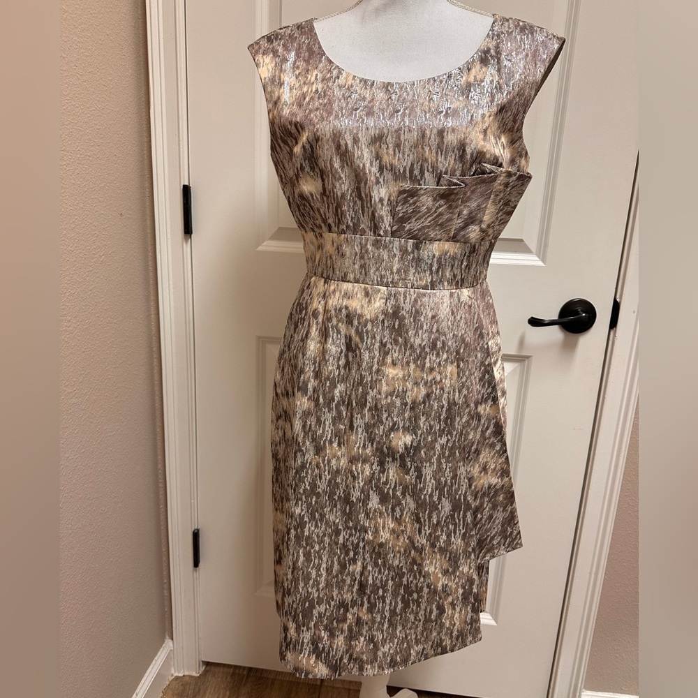 Tahari ASL Levine silver/gold metallic sheath dress~ 6